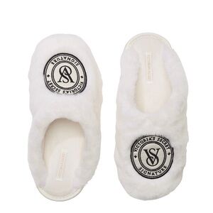 NWT VICTORIA'S SECRET
Closed-Toe Faux Fur Slippers-White/Black SIZE LARGE-9/10